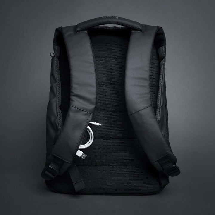 We designed the ClickPack Anti-theft Backpack as a result to combine “security, storage, convenience, comfort and beauty. ClickPack Pro is a multifunctional backpack stuck to "safety and security" with quadruple security function. Quadruple security funct